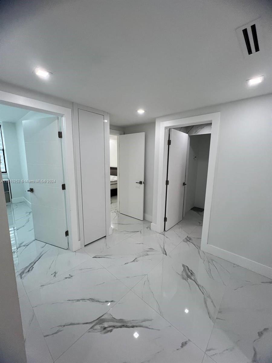 20100 W Country Club Dr 407, Aventura, Florida 33180, 2 Bedrooms Bedrooms, ,2 BathroomsBathrooms,Residential,For Sale,20100 W Country Club Dr 407,A11510252