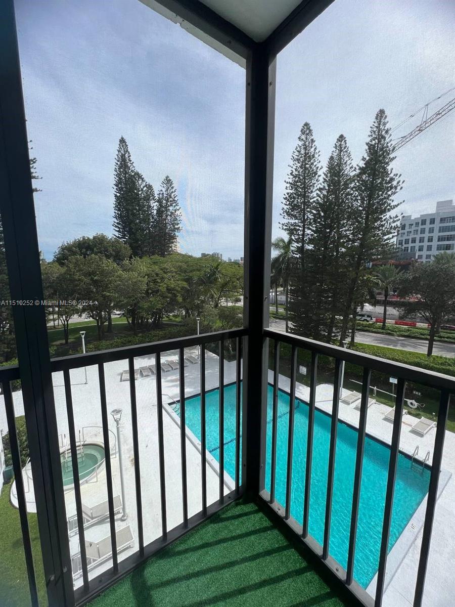 20100 W Country Club Dr 407, Aventura, Florida 33180, 2 Bedrooms Bedrooms, ,2 BathroomsBathrooms,Residential,For Sale,20100 W Country Club Dr 407,A11510252