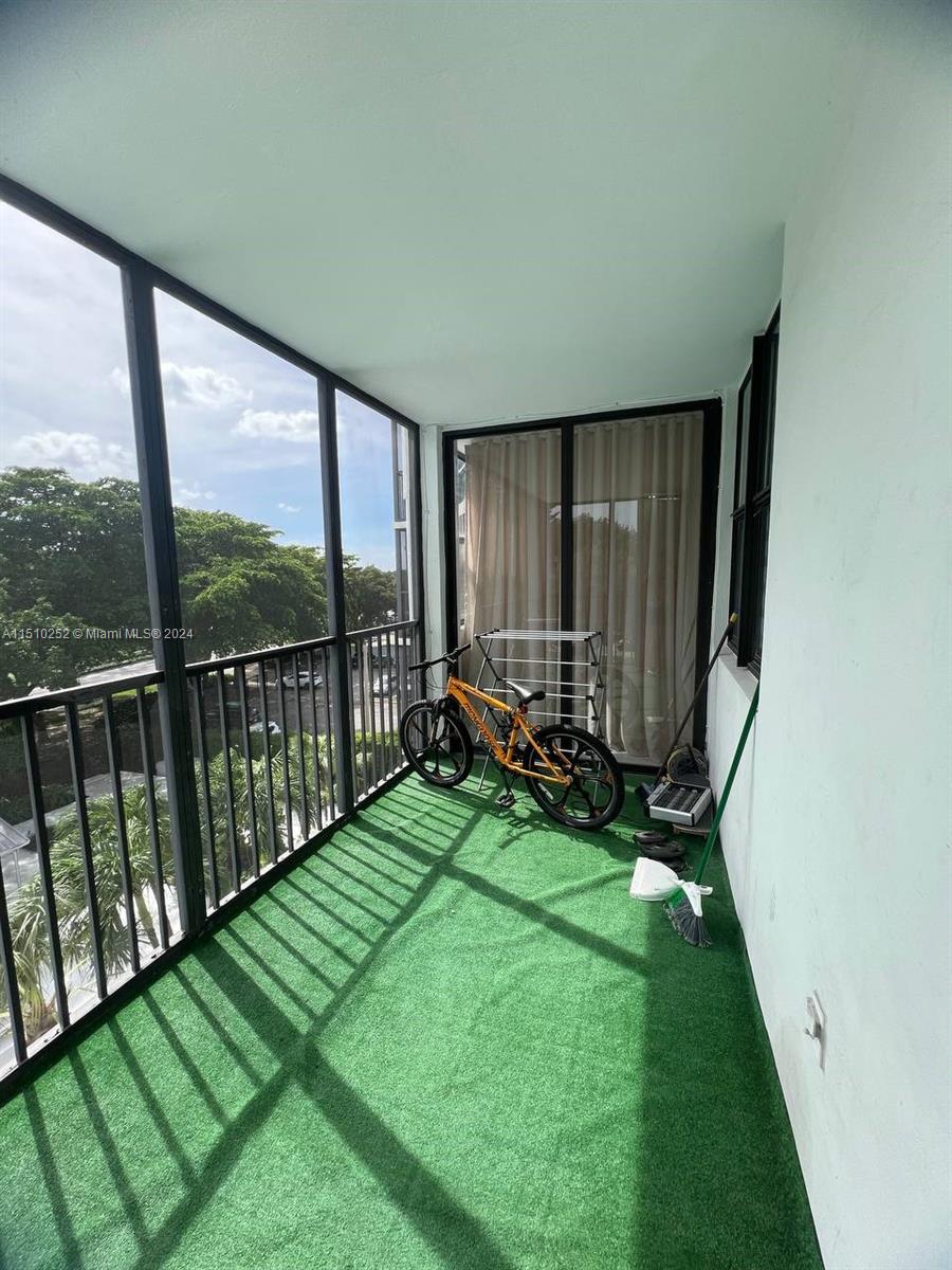 20100 Country Club Dr, Aventura, FL, 33180 United States, 2 Bedrooms Bedrooms, ,2 BathroomsBathrooms,Residential,For Sale,Country Club Dr,A11510252