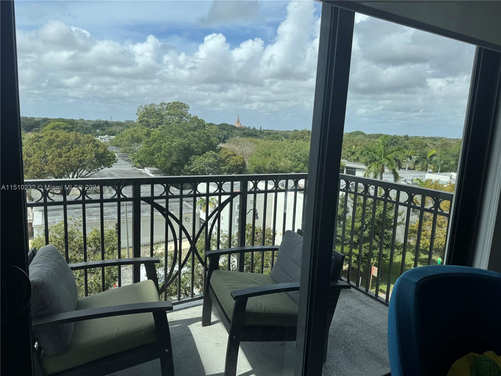 301 Altara Ave UPH1003, Coral Gables, Florida 33146, 1 Bedroom Bedrooms, ,1 BathroomBathrooms,Residential,For Sale,301 Altara Ave UPH1003,A11510232