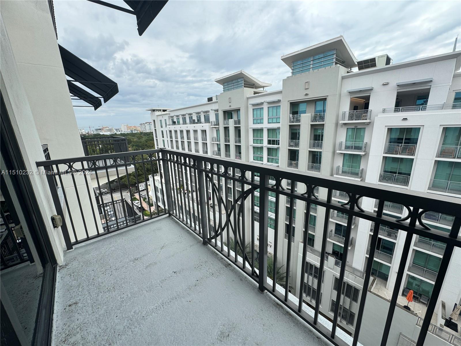 301 Altara Ave UPH1003, Coral Gables, Florida 33146, 1 Bedroom Bedrooms, ,1 BathroomBathrooms,Residential,For Sale,301 Altara Ave UPH1003,A11510232