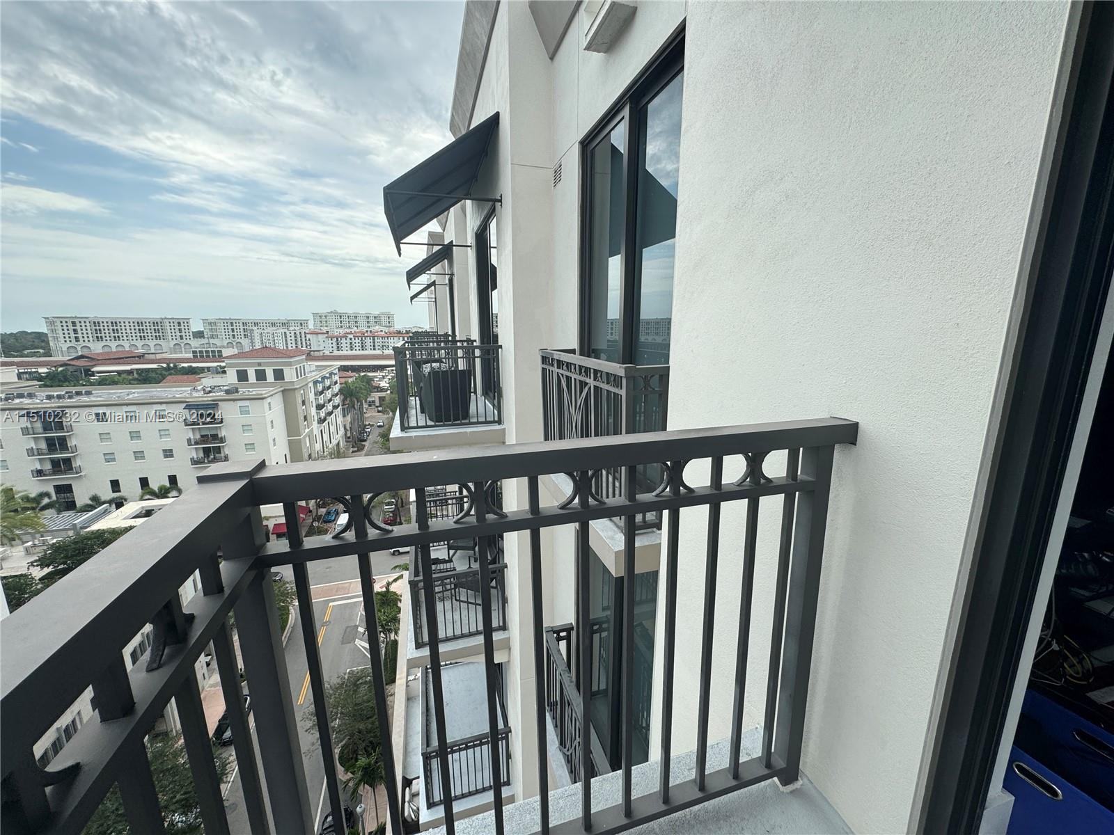 301 Altara Ave UPH1003, Coral Gables, Florida 33146, 1 Bedroom Bedrooms, ,1 BathroomBathrooms,Residential,For Sale,301 Altara Ave UPH1003,A11510232