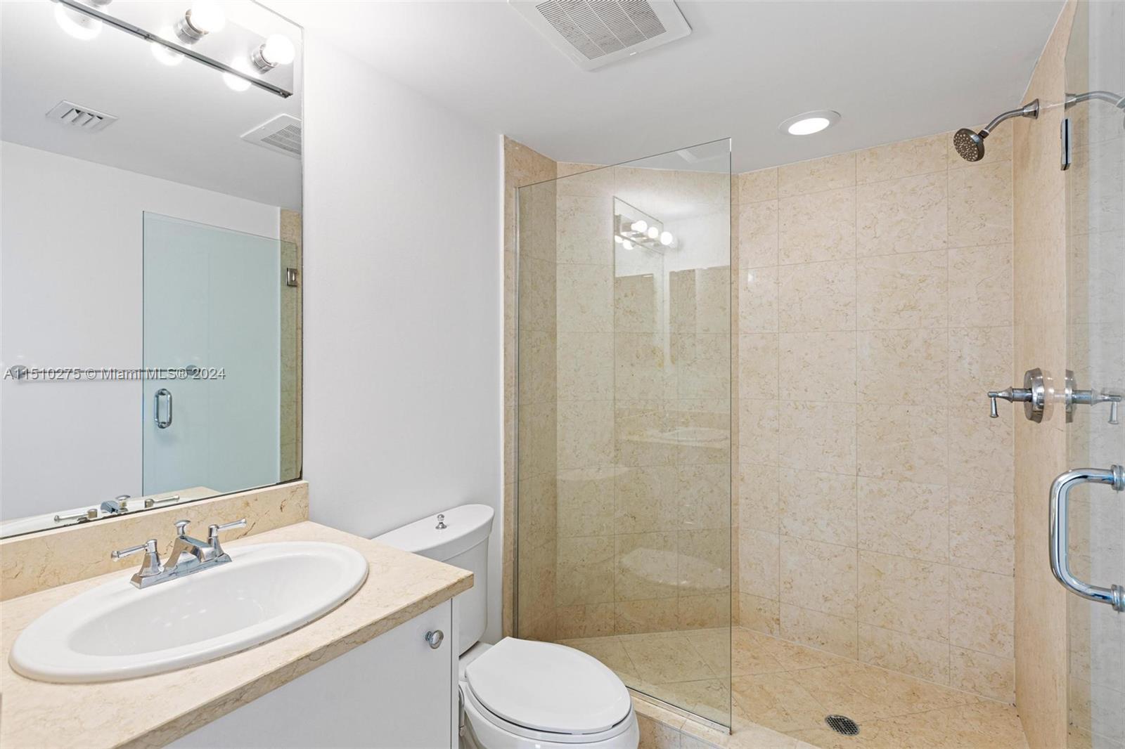 19900 Country Club Dr, Aventura, FL, 33180 United States, 3 Bedrooms Bedrooms, ,3 BathroomsBathrooms,Residential,For Sale,Country Club Dr,A11510275