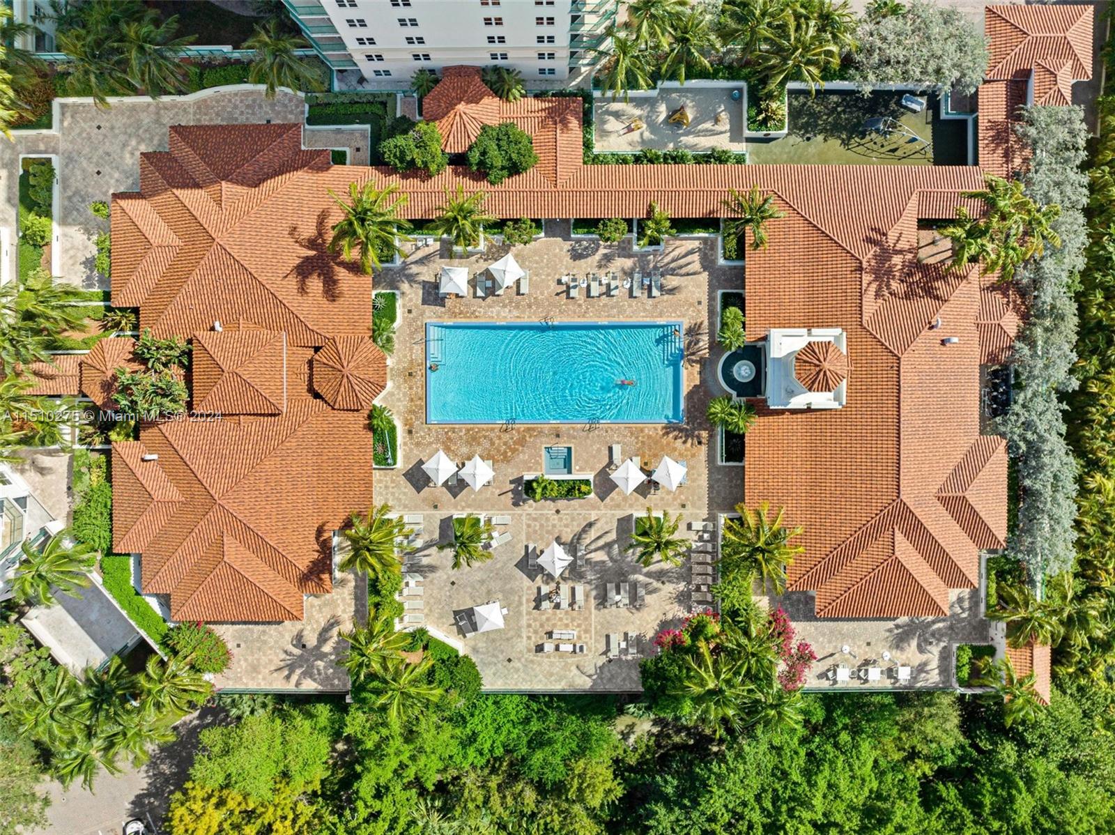 19900 Country Club Dr, Aventura, FL, 33180 United States, 3 Bedrooms Bedrooms, ,3 BathroomsBathrooms,Residential,For Sale,Country Club Dr,A11510275