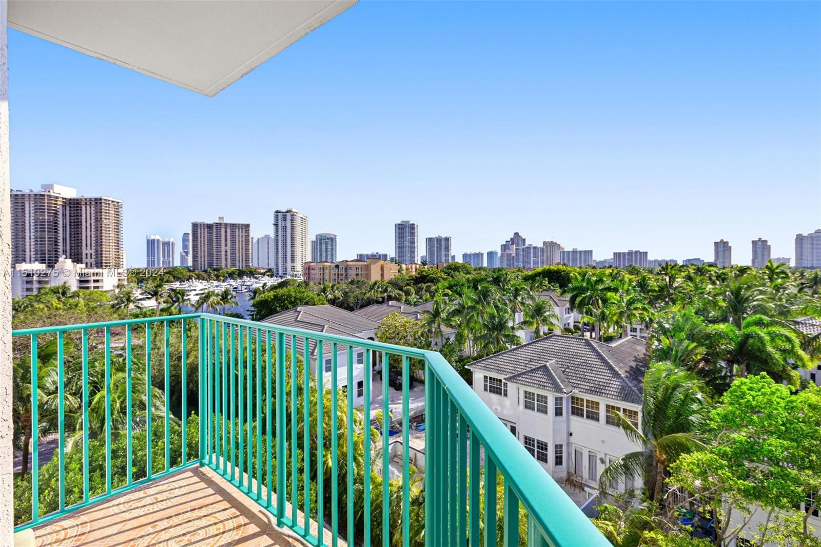 19900 Country Club Dr, Aventura, FL, 33180 United States, 3 Bedrooms Bedrooms, ,3 BathroomsBathrooms,Residential,For Sale,Country Club Dr,A11510275