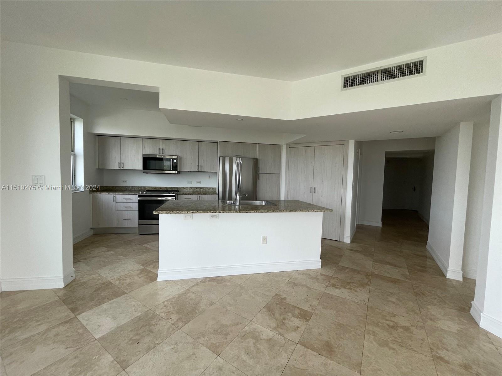 19900 Country Club Dr, Aventura, FL, 33180 United States, 3 Bedrooms Bedrooms, ,3 BathroomsBathrooms,Residential,For Sale,Country Club Dr,A11510275