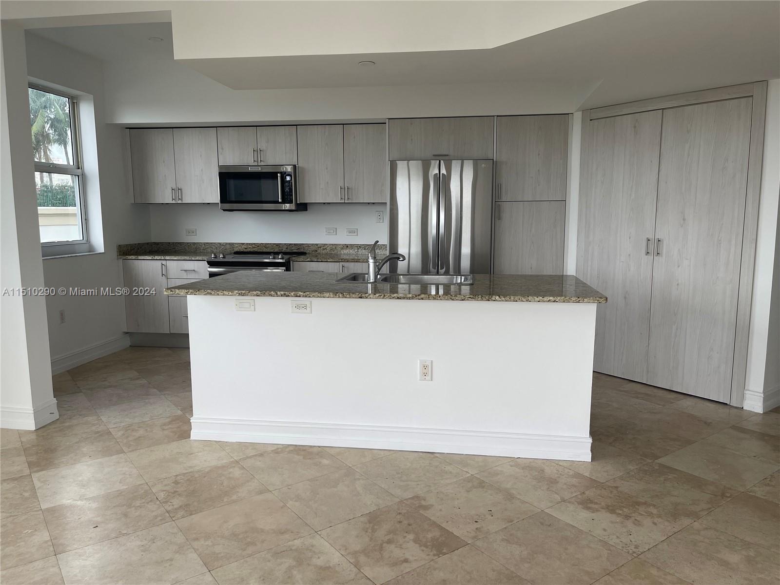 19900 E Country Club Dr 502, Aventura, Florida 33180, 3 Bedrooms Bedrooms, ,3 BathroomsBathrooms,Residentiallease,For Rent,19900 E Country Club Dr 502,A11510290