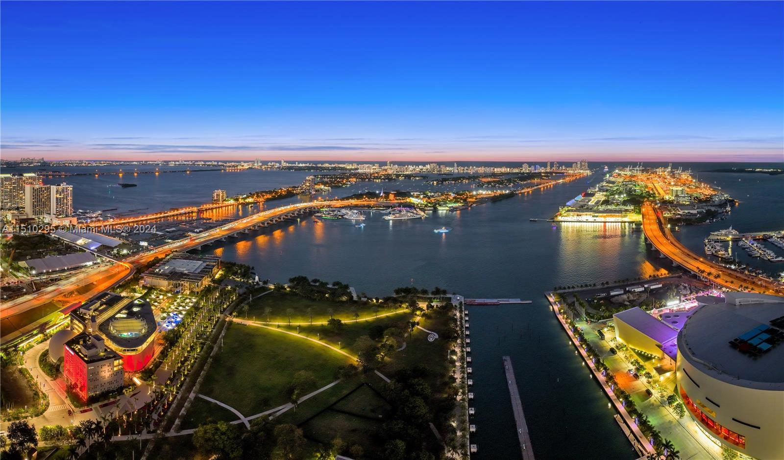 900 Biscayne Blvd, Miami, FL, 33132 United States, 4 Bedrooms Bedrooms, ,4 BathroomsBathrooms,Residential,For Sale,Biscayne Blvd,A11510295