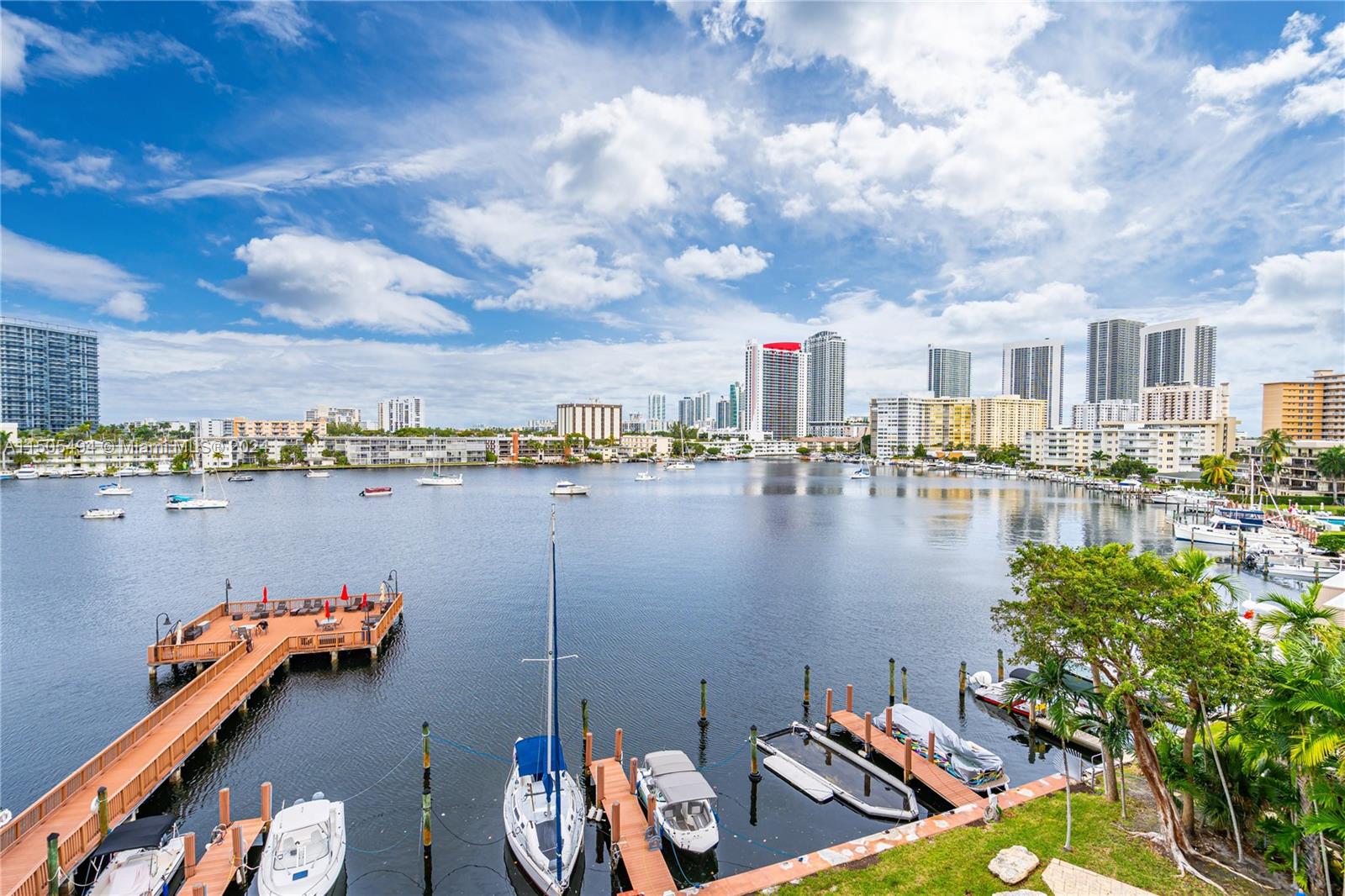 400 Golden Isles Dr 47, Hallandale Beach, Florida 33009, 2 Bedrooms Bedrooms, ,2 BathroomsBathrooms,Residential,For Sale,400 Golden Isles Dr 47,A11505494