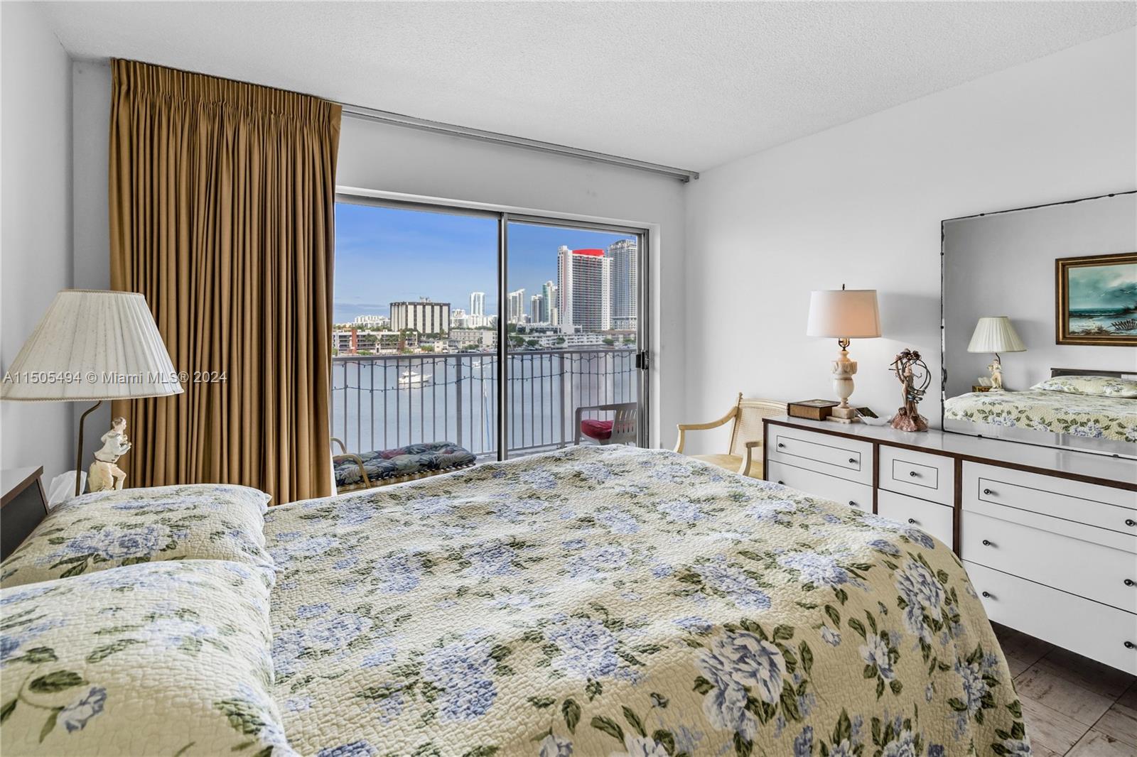 400 Golden Isles Dr 47, Hallandale Beach, Florida 33009, 2 Bedrooms Bedrooms, ,2 BathroomsBathrooms,Residential,For Sale,400 Golden Isles Dr 47,A11505494