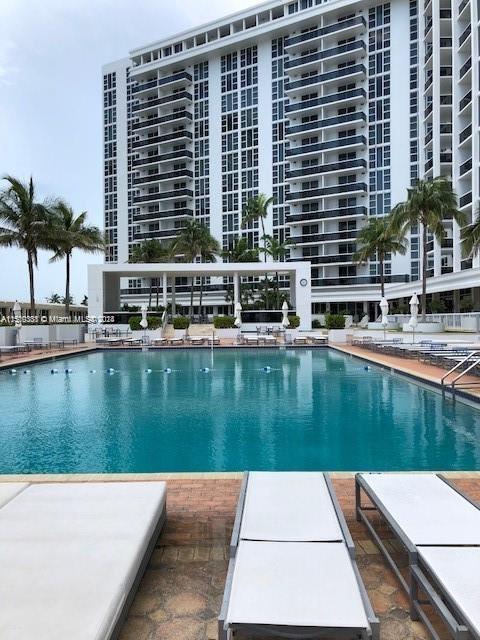 LOACATION! LOCATION! LOCATION! BEAUTIFUL CONDO 2BEDS/2BATHS LOCATED IN BAL HARBOUR WITH DIRECT ACCESS TO THE BEACH AND ACROSS OF BAL HARBOUR SHOPS.