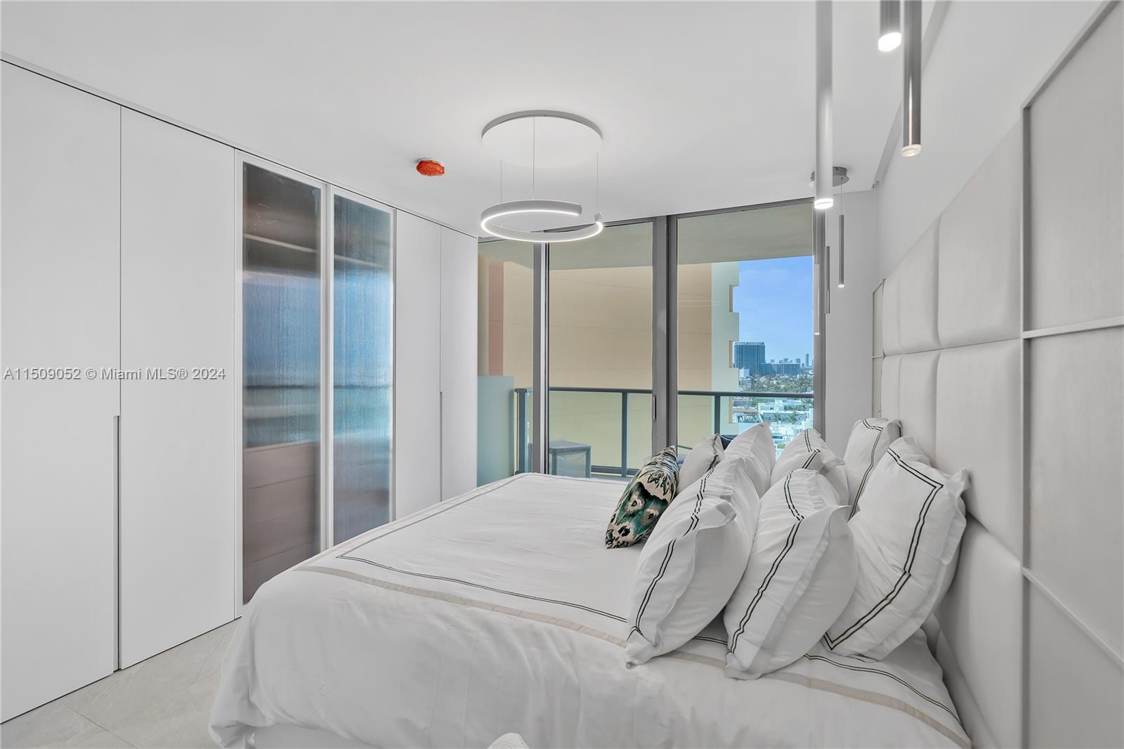 Miami Beach, Florida 33139, 2 Bedrooms Bedrooms, ,2 BathroomsBathrooms,Residentiallease,For Rent,A11509052