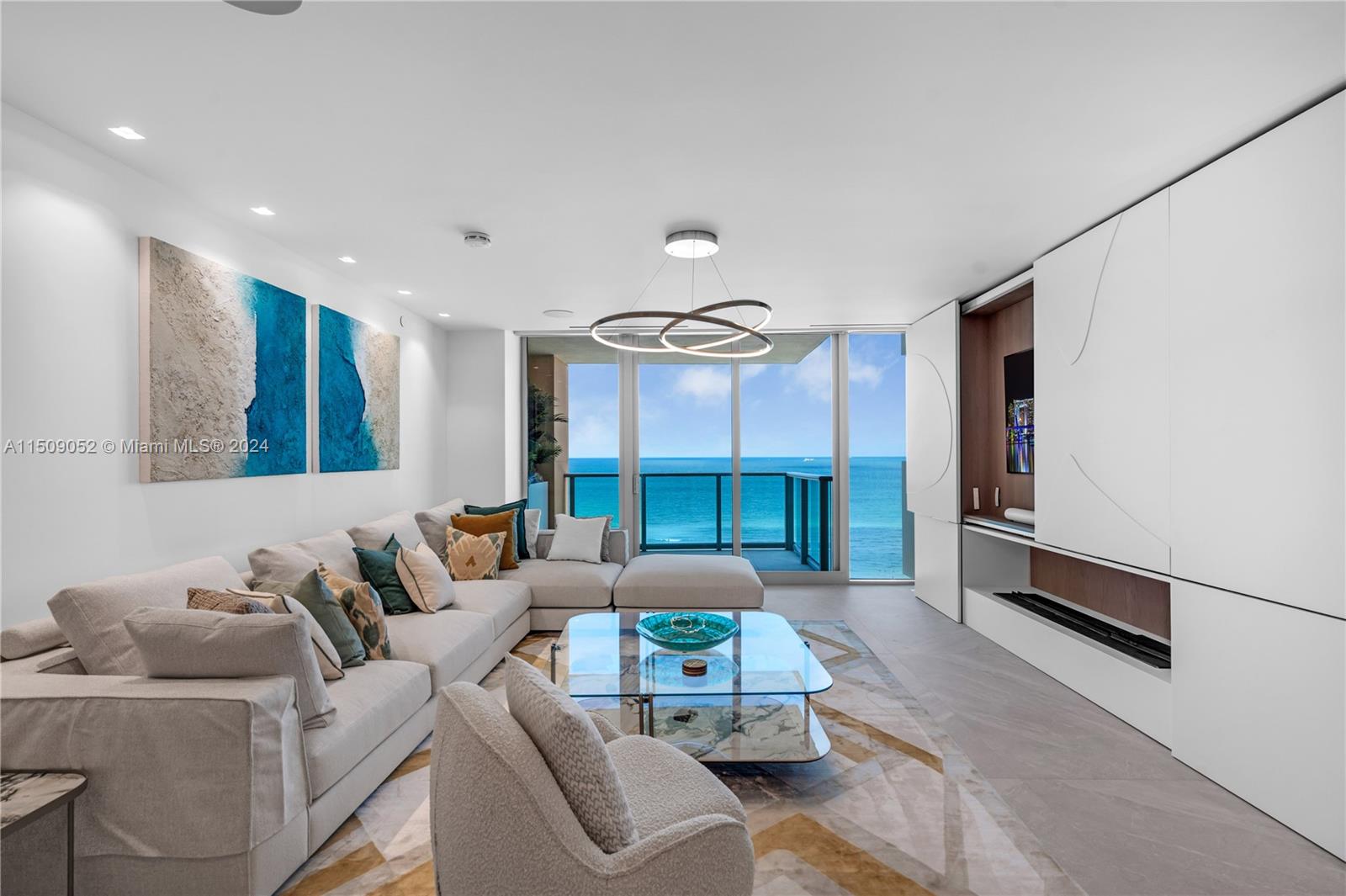 Miami Beach, Florida 33139, 2 Bedrooms Bedrooms, ,2 BathroomsBathrooms,Residentiallease,For Rent,A11509052