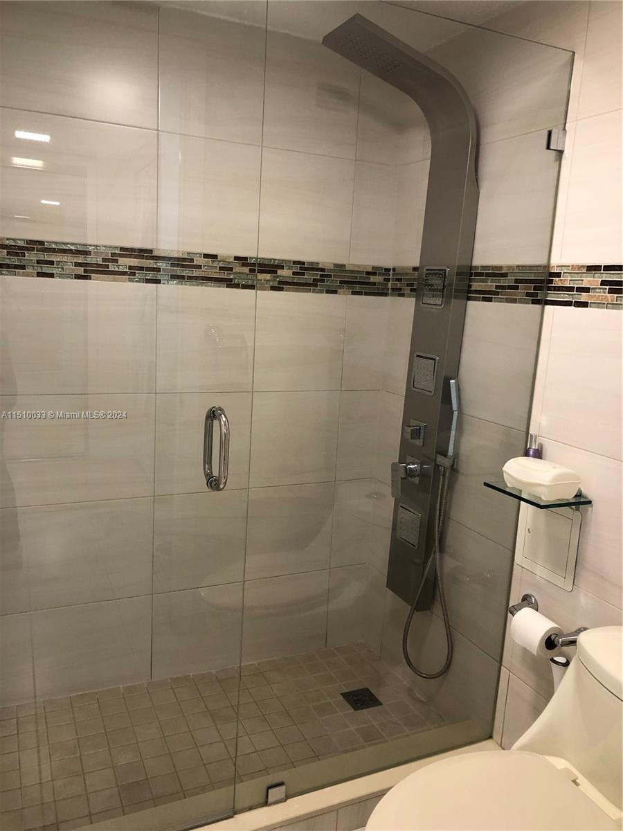 18081 Biscayne Blvd, Aventura, FL, 33160 United States, 2 Bedrooms Bedrooms, ,2 BathroomsBathrooms,Residential,For Sale,Biscayne Blvd,A11510033