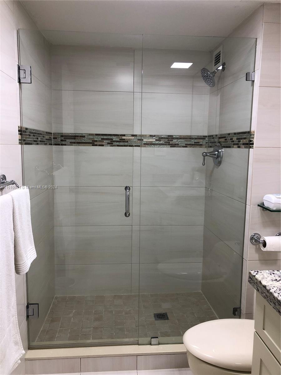 18081 Biscayne Blvd, Aventura, FL, 33160 United States, 2 Bedrooms Bedrooms, ,2 BathroomsBathrooms,Residential,For Sale,Biscayne Blvd,A11510033