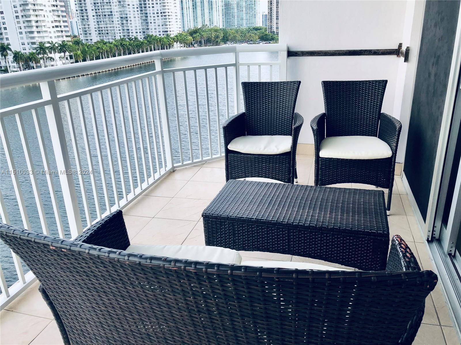 18081 Biscayne Blvd, Aventura, FL, 33160 United States, 2 Bedrooms Bedrooms, ,2 BathroomsBathrooms,Residential,For Sale,Biscayne Blvd,A11510033