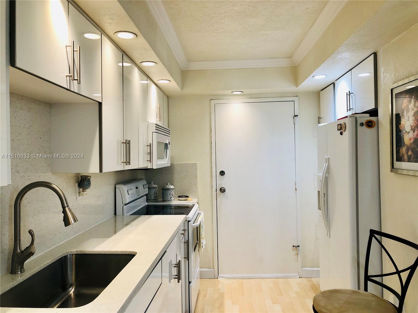 18081 Biscayne Blvd, Aventura, FL, 33160 United States, 2 Bedrooms Bedrooms, ,2 BathroomsBathrooms,Residential,For Sale,Biscayne Blvd,A11510033