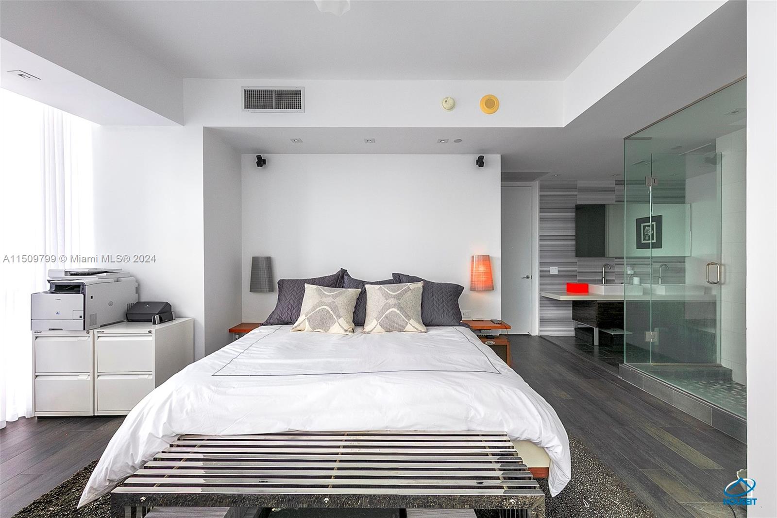 1100 Biscayne Blvd 1603, Miami, Florida 33132, 2 Bedrooms Bedrooms, ,2 BathroomsBathrooms,Residential,For Sale,1100 Biscayne Blvd 1603,A11509799