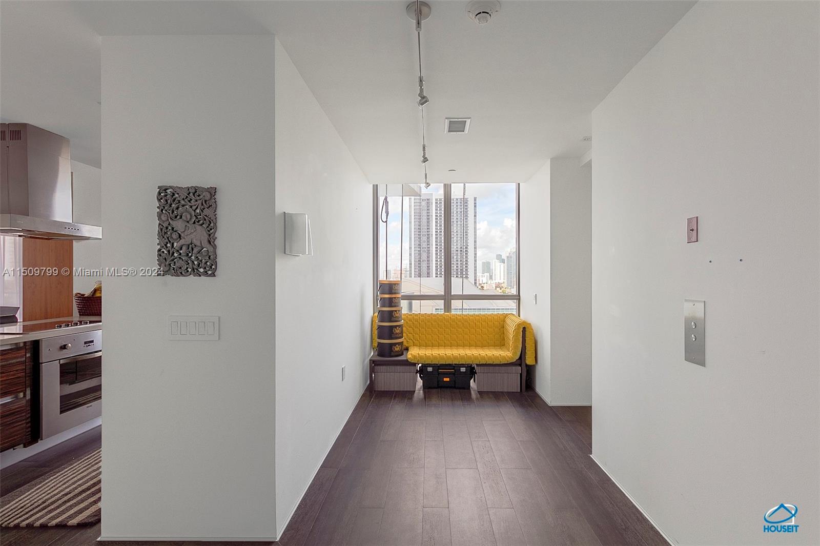 1100 Biscayne Blvd 1603, Miami, Florida 33132, 2 Bedrooms Bedrooms, ,2 BathroomsBathrooms,Residential,For Sale,1100 Biscayne Blvd 1603,A11509799