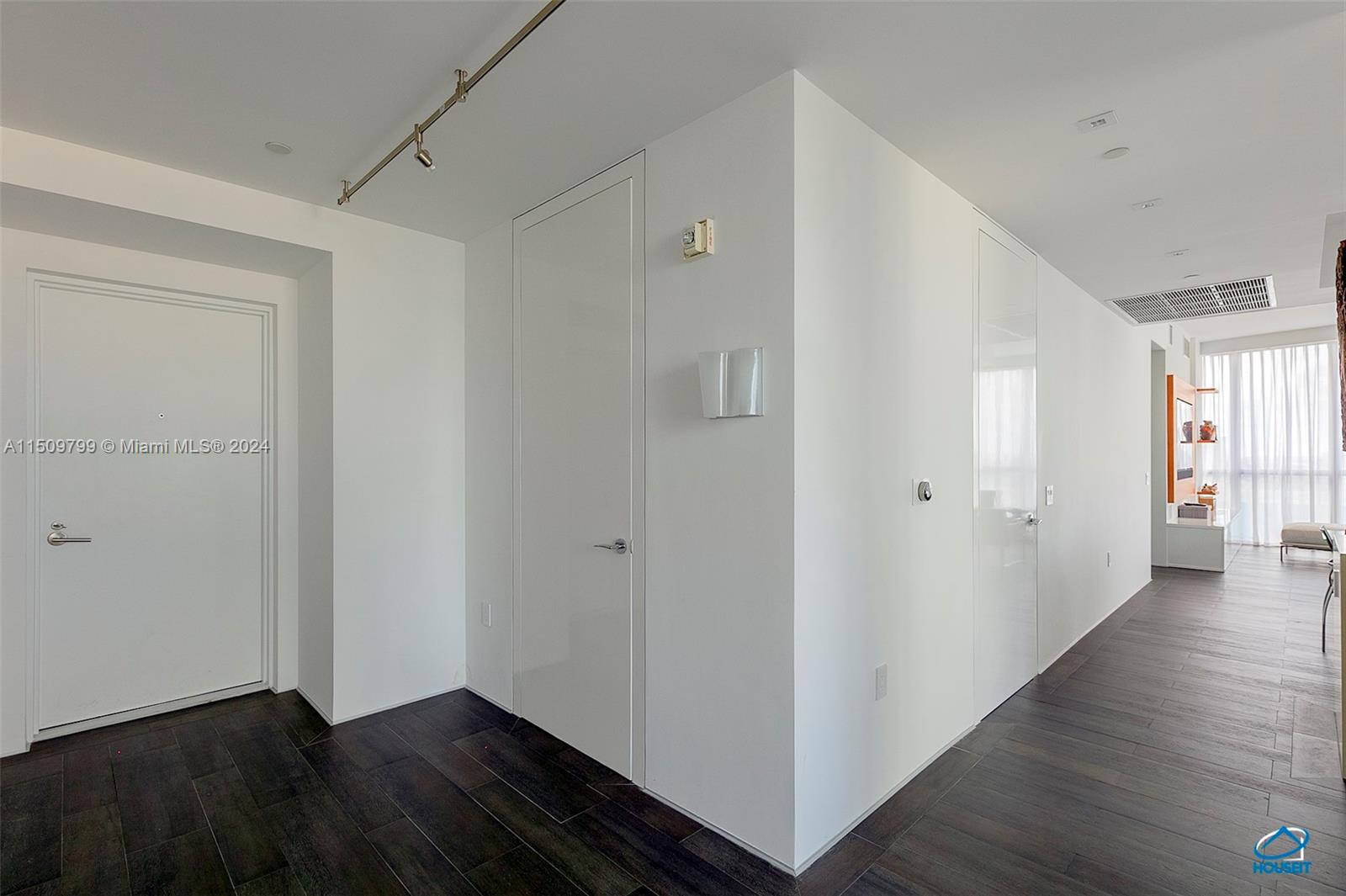 1100 Biscayne Blvd 1603, Miami, Florida 33132, 2 Bedrooms Bedrooms, ,2 BathroomsBathrooms,Residential,For Sale,1100 Biscayne Blvd 1603,A11509799