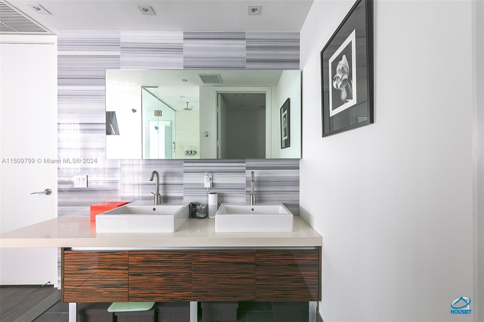 1100 Biscayne Blvd 1603, Miami, Florida 33132, 2 Bedrooms Bedrooms, ,2 BathroomsBathrooms,Residential,For Sale,1100 Biscayne Blvd 1603,A11509799