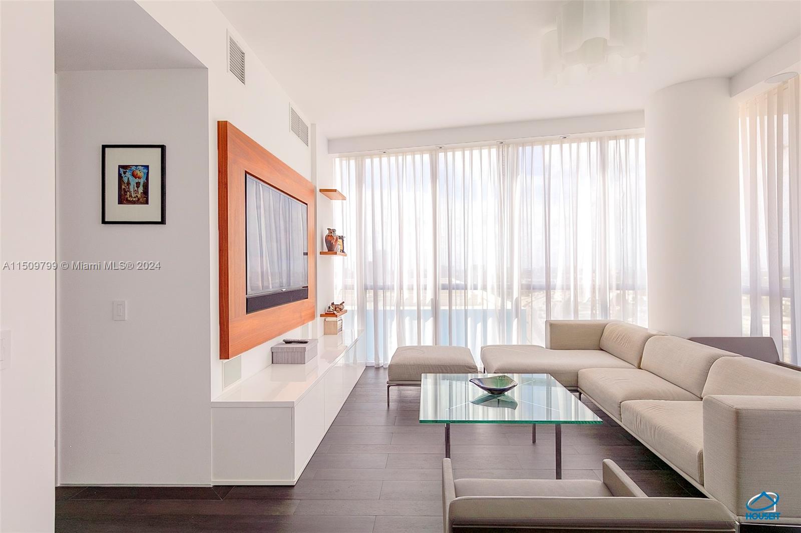 1100 Biscayne Blvd 1603, Miami, Florida 33132, 2 Bedrooms Bedrooms, ,2 BathroomsBathrooms,Residential,For Sale,1100 Biscayne Blvd 1603,A11509799