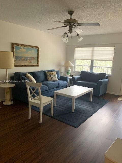 300 134th Way, Pembroke Pines, FL, 33027 United States, 2 Bedrooms Bedrooms, ,1 BathroomBathrooms,Residential,For Sale,134th Way,A11510367