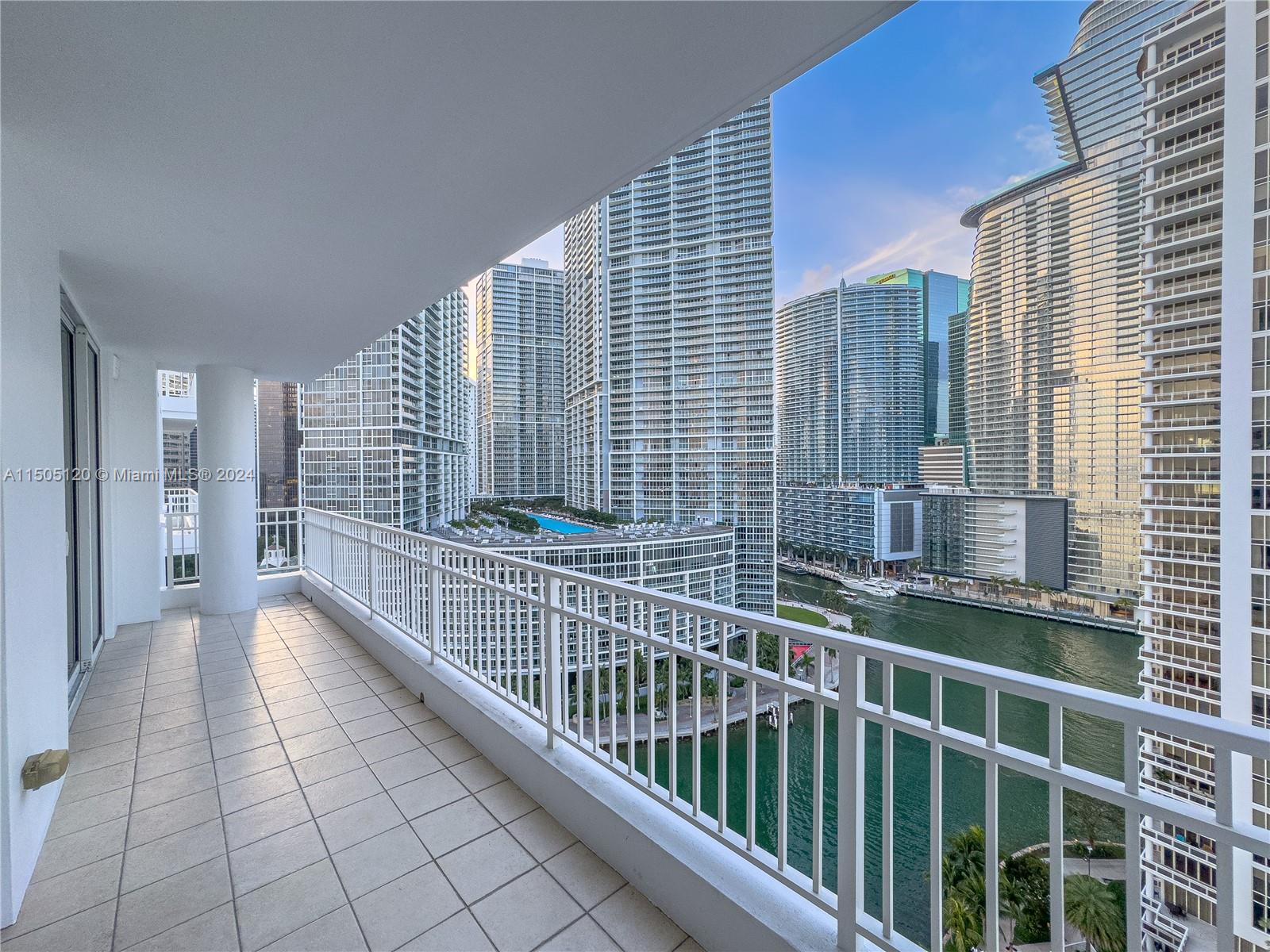 Discover luxury living at Courts Brickell Key, Miami. This spacious 3 bed, 3 bath unit boasts breathtaking bay and skyline views, spanning 1,493 sq ft. Offering versatile furnishing options, it caters to all preferences. Embrace the opportunity to reside in one of Miami’s most prestigious island communities, blending exclusivity with vibrant city life.