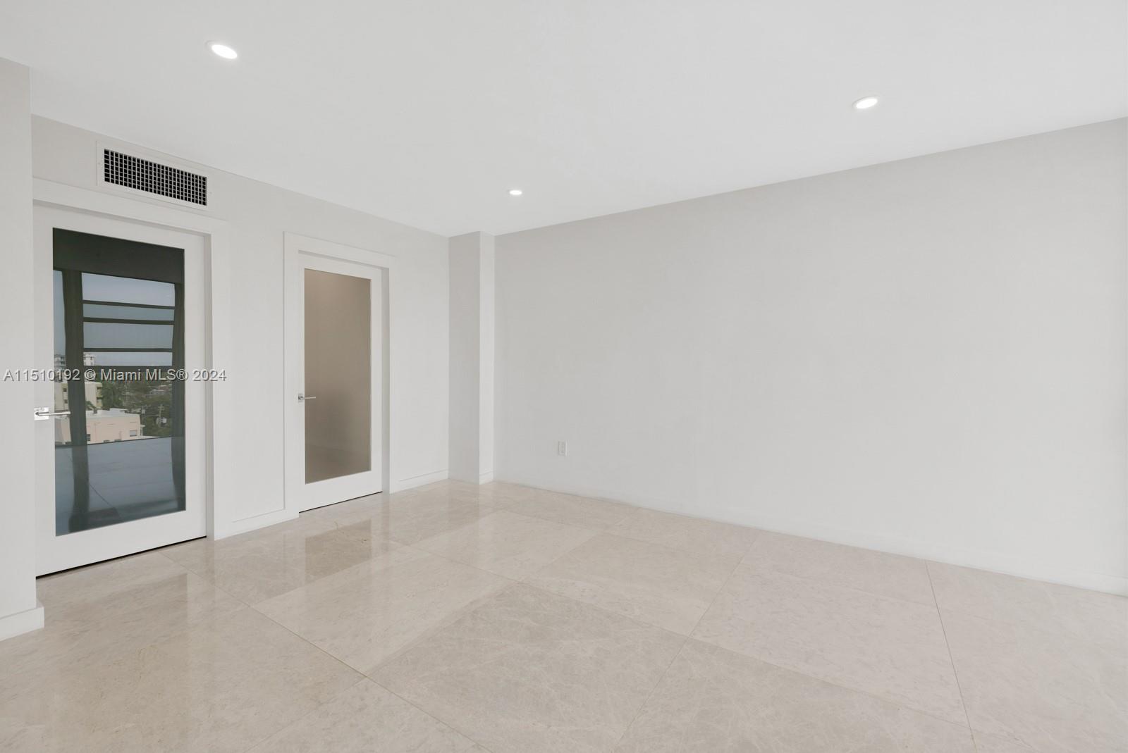 900 Bay Dr 605, Miami Beach, Florida 33141, 1 Bedroom Bedrooms, ,2 BathroomsBathrooms,Residential,For Sale,900 Bay Dr 605,A11510192