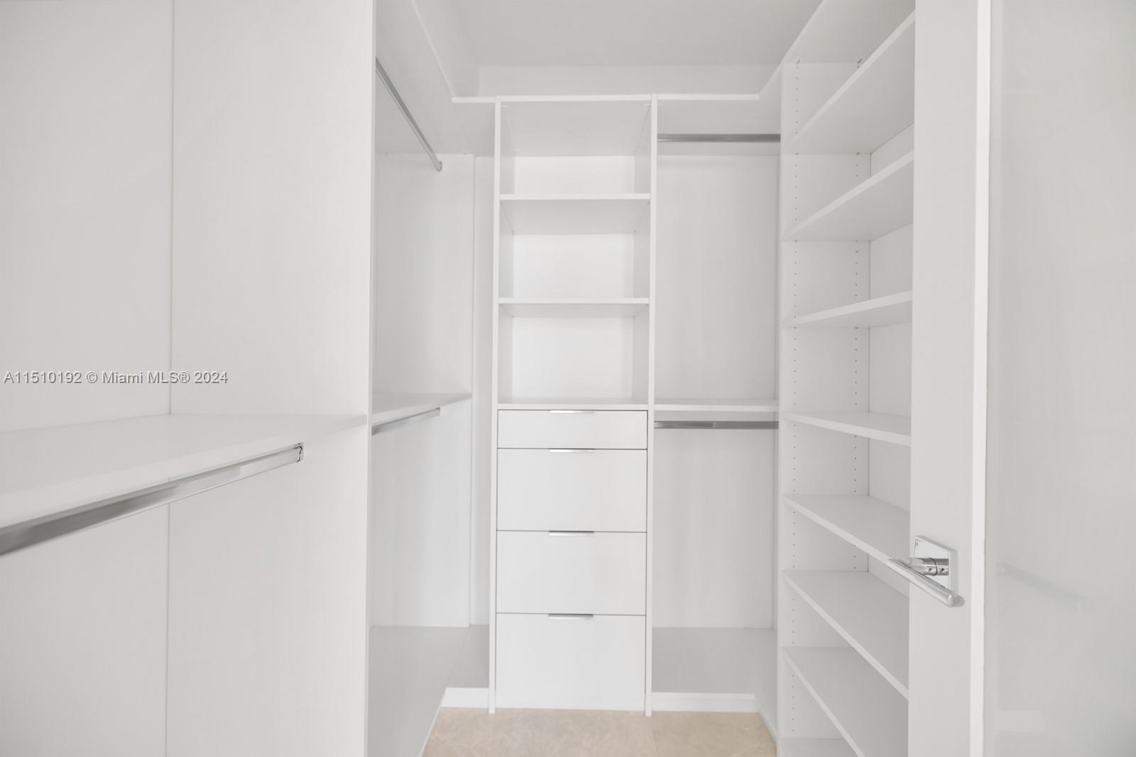 900 Bay Dr 605, Miami Beach, Florida 33141, 1 Bedroom Bedrooms, ,2 BathroomsBathrooms,Residential,For Sale,900 Bay Dr 605,A11510192