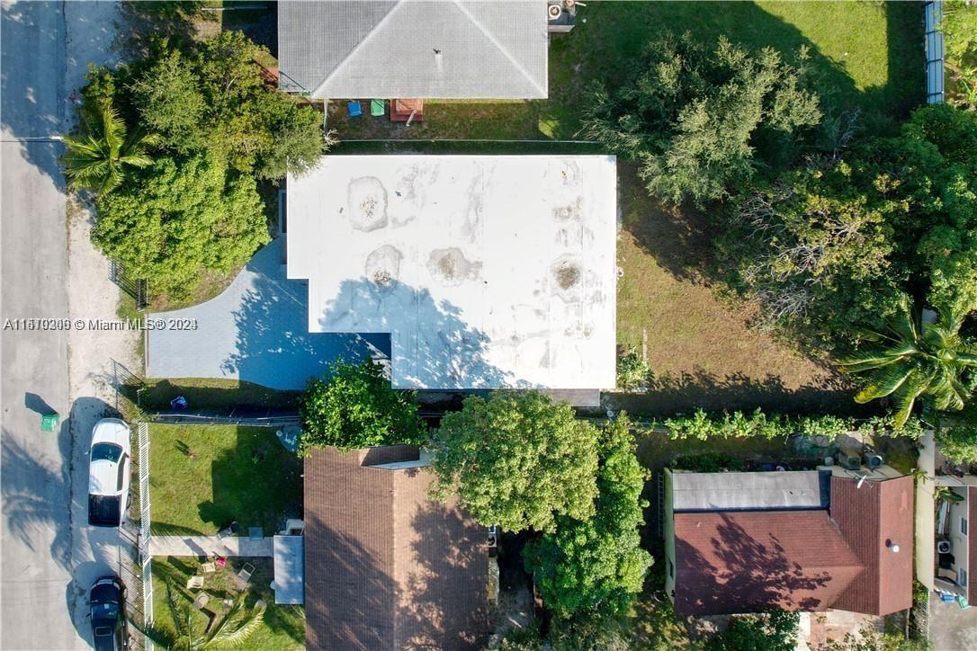 332 NW 97th St, Miami, Florida 33150, 4 Bedrooms Bedrooms, ,2 BathroomsBathrooms,Residential,For Sale,332 NW 97th St,A11510306