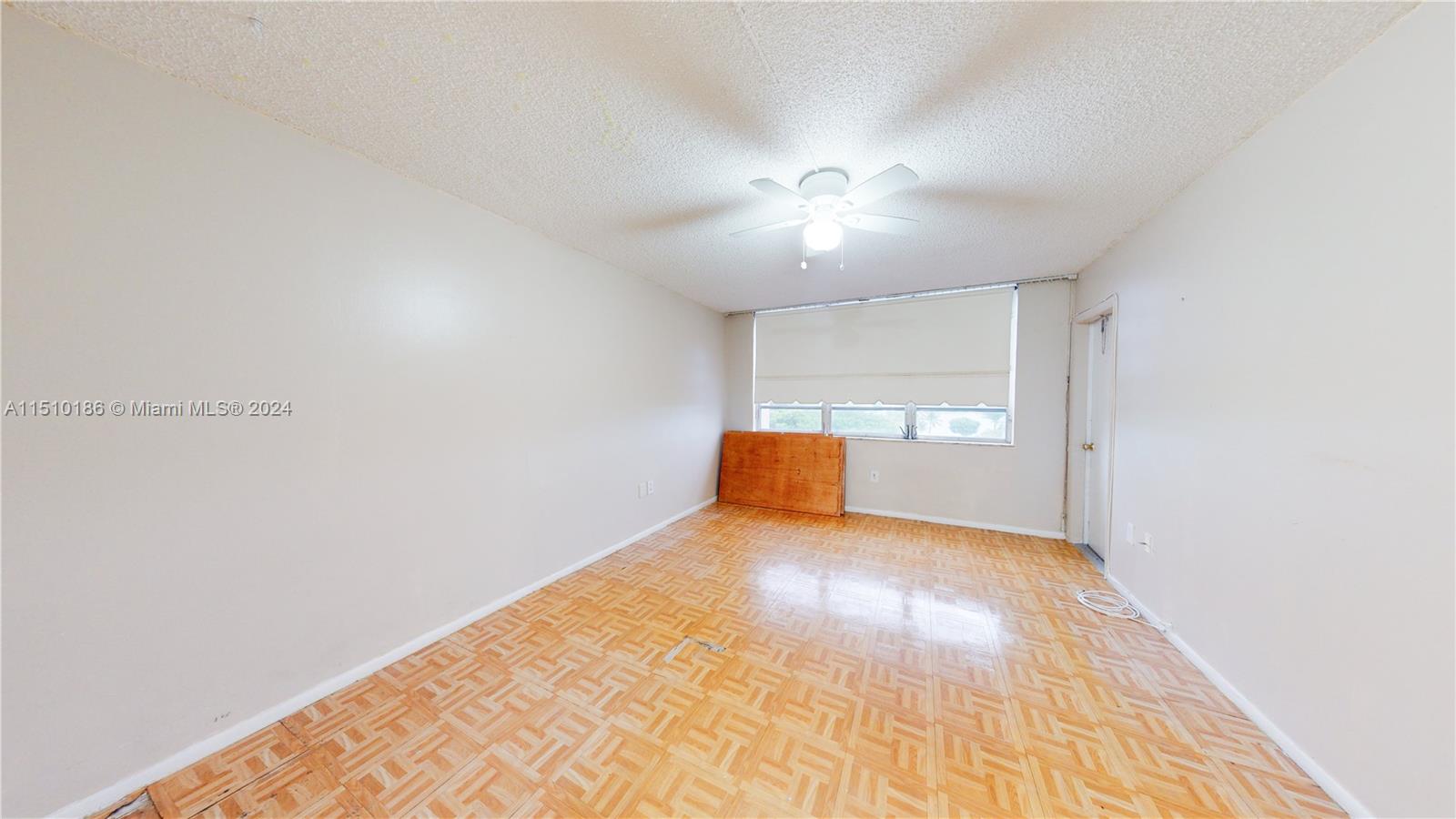 1780 NE 191st St 606-2, Miami, Florida 33179, 1 Bedroom Bedrooms, ,1 BathroomBathrooms,Residential,For Sale,1780 NE 191st St 606-2,A11510186