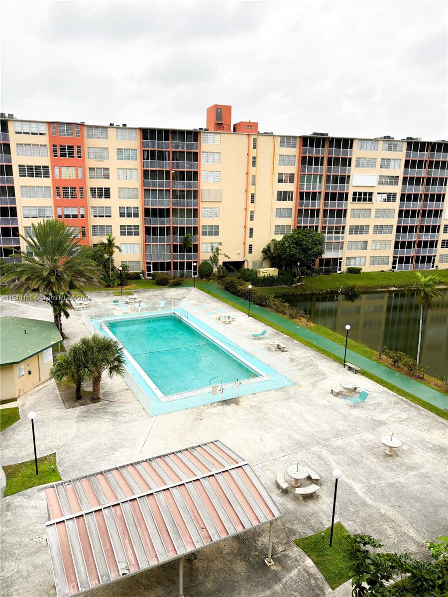 1780 NE 191st St 606-2, Miami, Florida 33179, 1 Bedroom Bedrooms, ,1 BathroomBathrooms,Residential,For Sale,1780 NE 191st St 606-2,A11510186