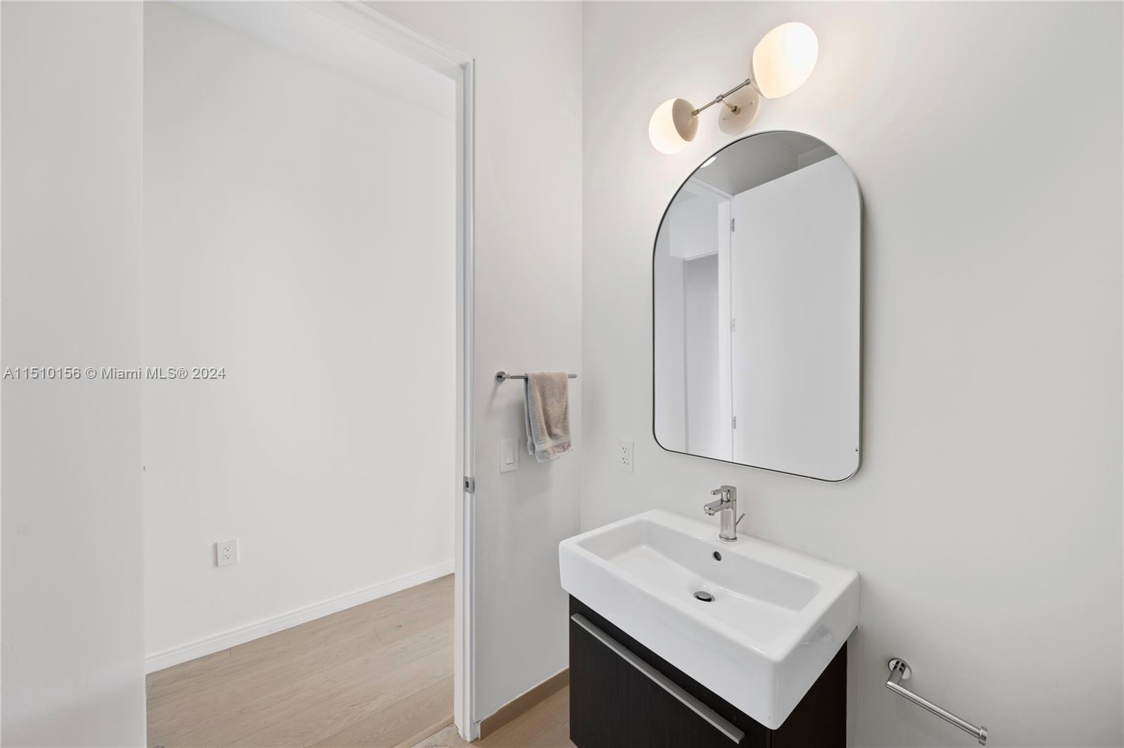 2675 Bayshore Dr, Miami, FL, 33133 United States, 5 Bedrooms Bedrooms, ,5 BathroomsBathrooms,Residential,For Sale,Bayshore Dr,A11510156