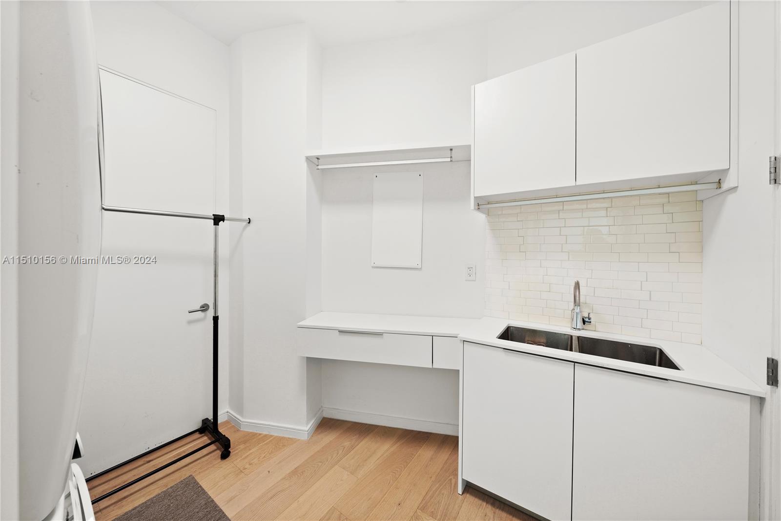 2675 Bayshore Dr, Miami, FL, 33133 United States, 5 Bedrooms Bedrooms, ,5 BathroomsBathrooms,Residential,For Sale,Bayshore Dr,A11510156