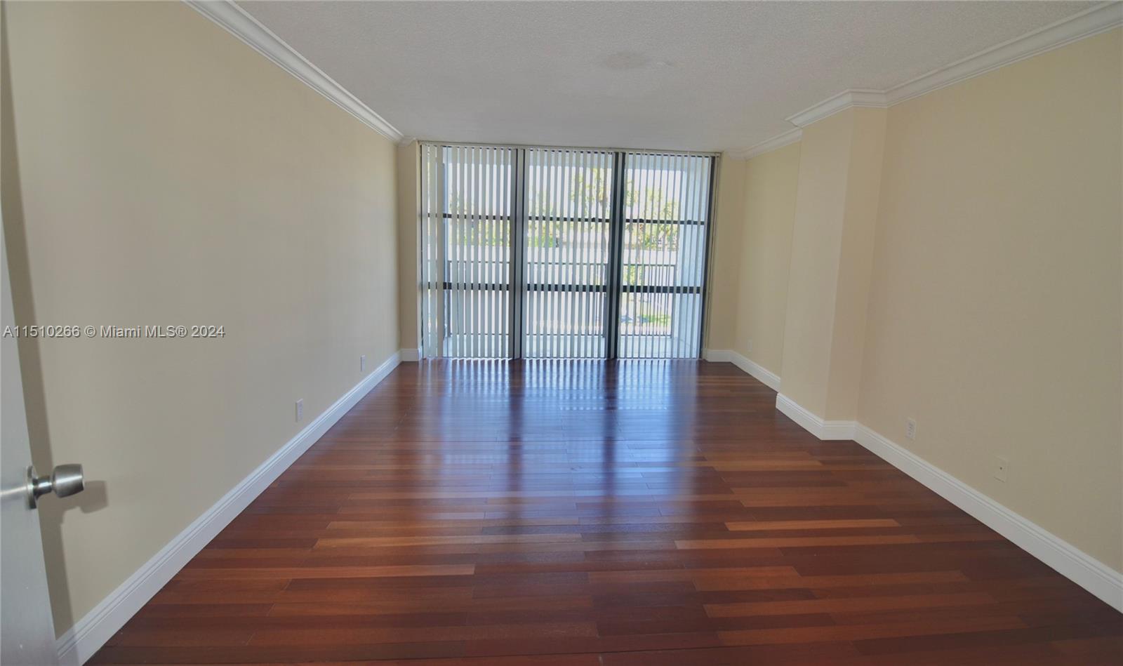 1000 Parkview Dr 217, Hallandale Beach, Florida 33009, 1 Bedroom Bedrooms, ,1 BathroomBathrooms,Residential,For Sale,1000 Parkview Dr 217,A11510266