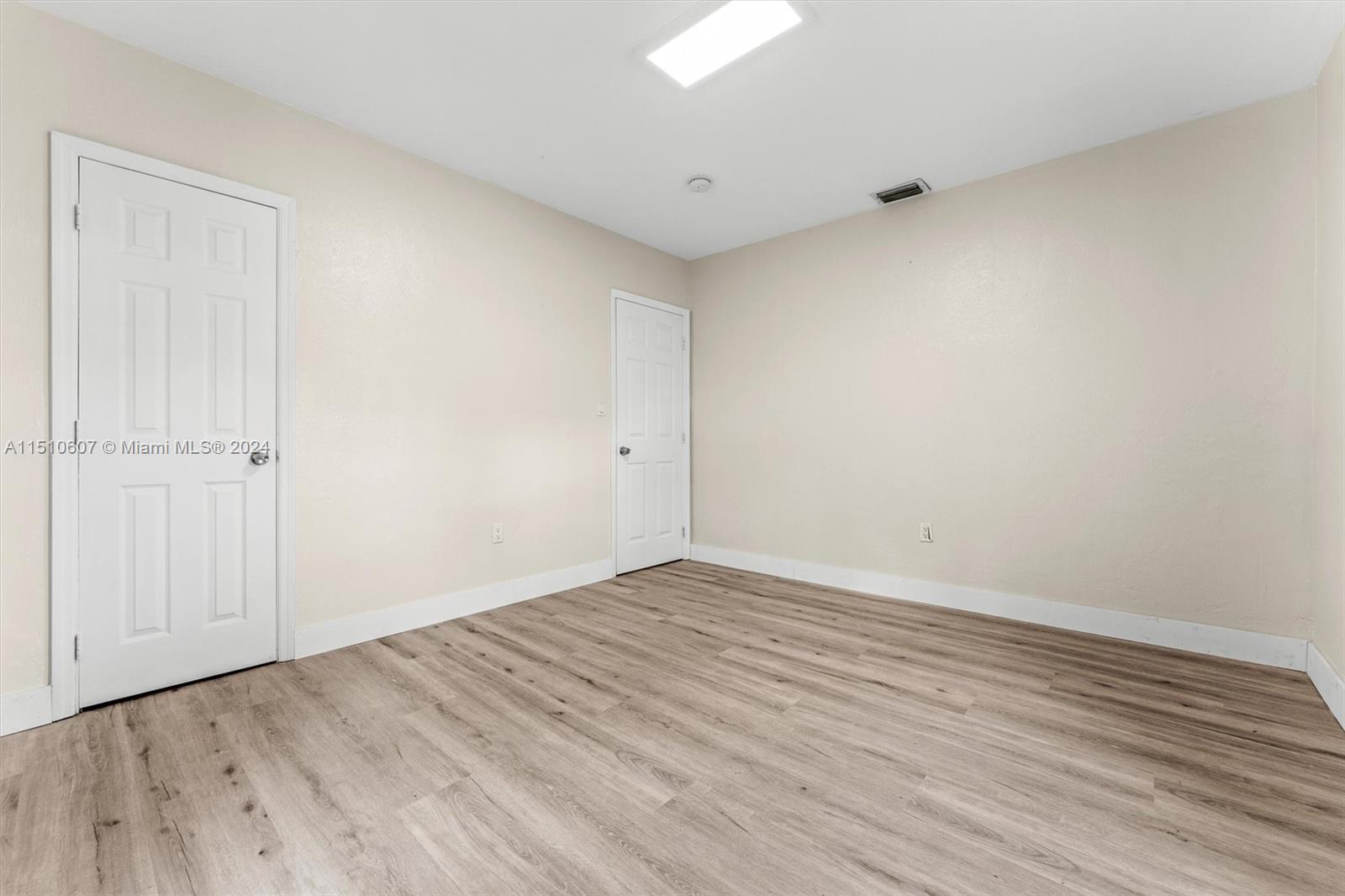 344 NW 102nd St 1, Miami, Florida 33150, 3 Bedrooms Bedrooms, ,1 BathroomBathrooms,Residentiallease,For Rent,344 NW 102nd St 1,A11510607