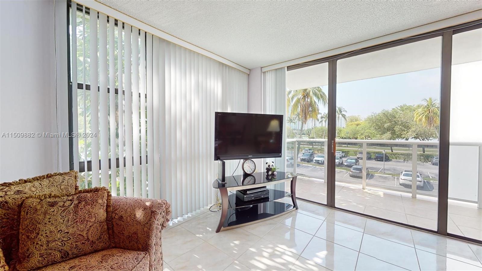3675 N Country Club Dr 203, Aventura, Florida 33180, 2 Bedrooms Bedrooms, ,2 BathroomsBathrooms,Residential,For Sale,3675 N Country Club Dr 203,A11509882