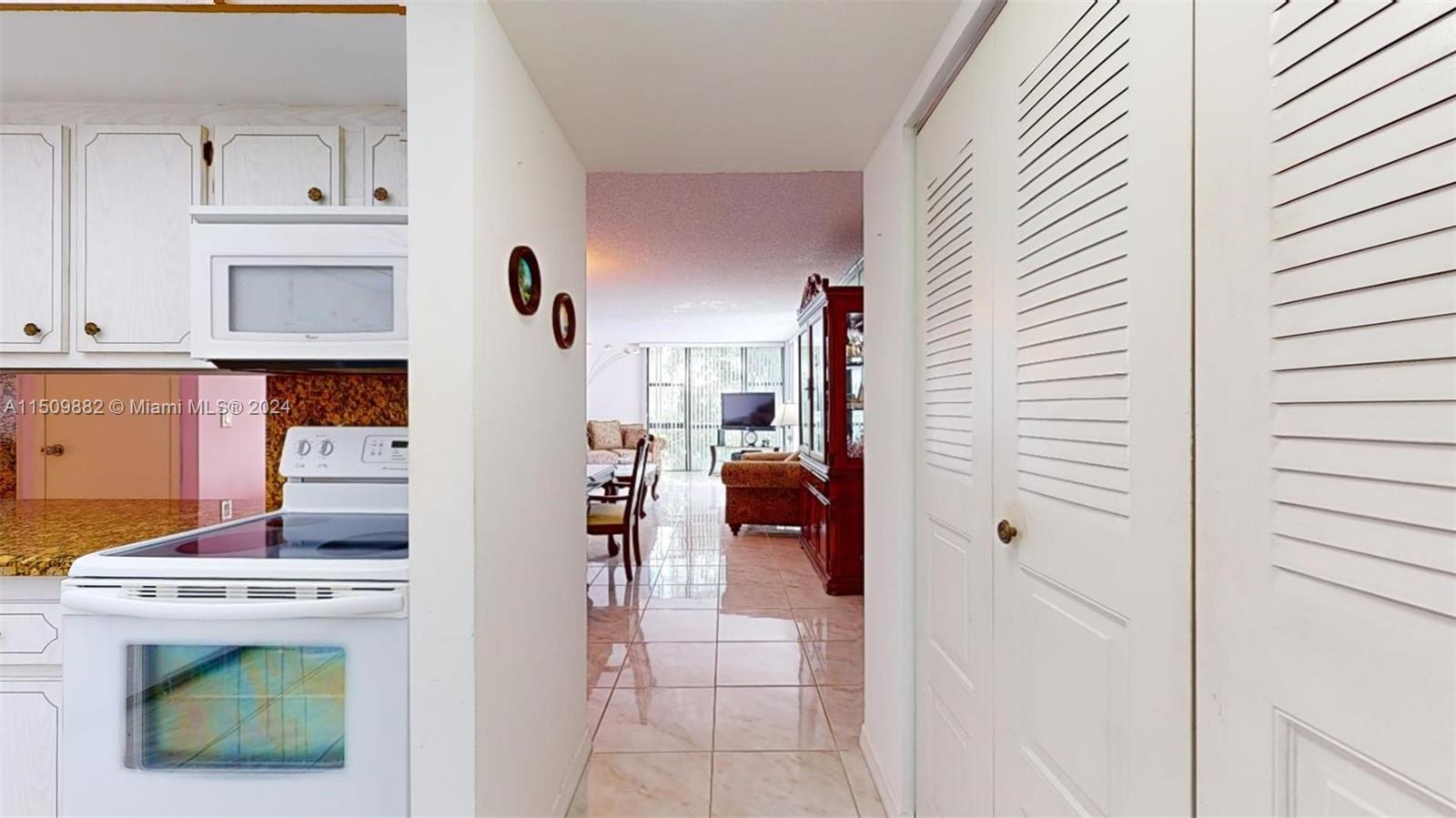 3675 N Country Club Dr 203, Aventura, Florida 33180, 2 Bedrooms Bedrooms, ,2 BathroomsBathrooms,Residential,For Sale,3675 N Country Club Dr 203,A11509882