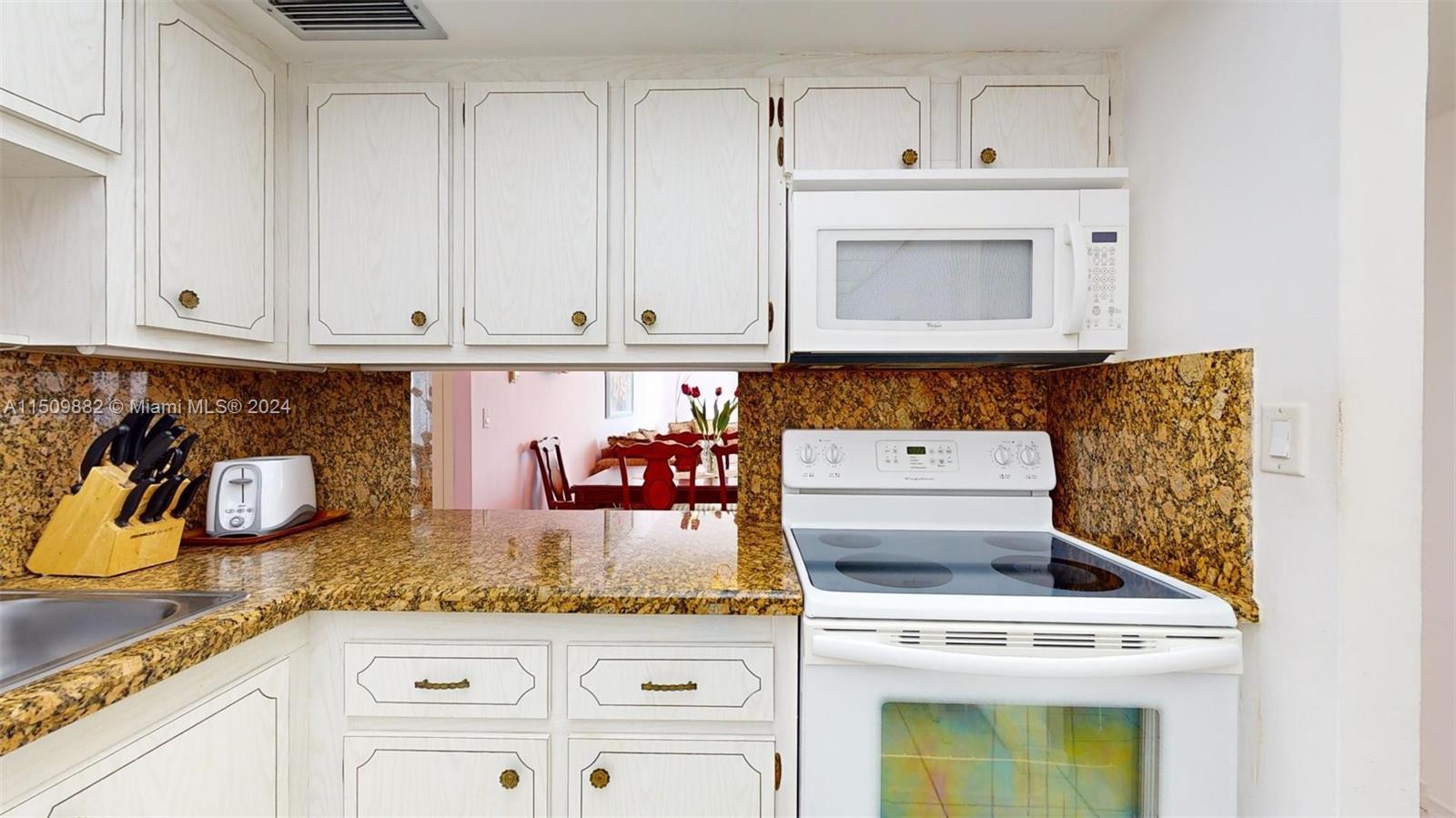 3675 N Country Club Dr 203, Aventura, Florida 33180, 2 Bedrooms Bedrooms, ,2 BathroomsBathrooms,Residential,For Sale,3675 N Country Club Dr 203,A11509882