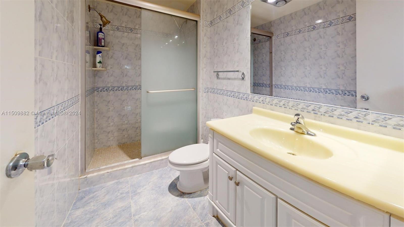 3675 N Country Club Dr 203, Aventura, Florida 33180, 2 Bedrooms Bedrooms, ,2 BathroomsBathrooms,Residential,For Sale,3675 N Country Club Dr 203,A11509882