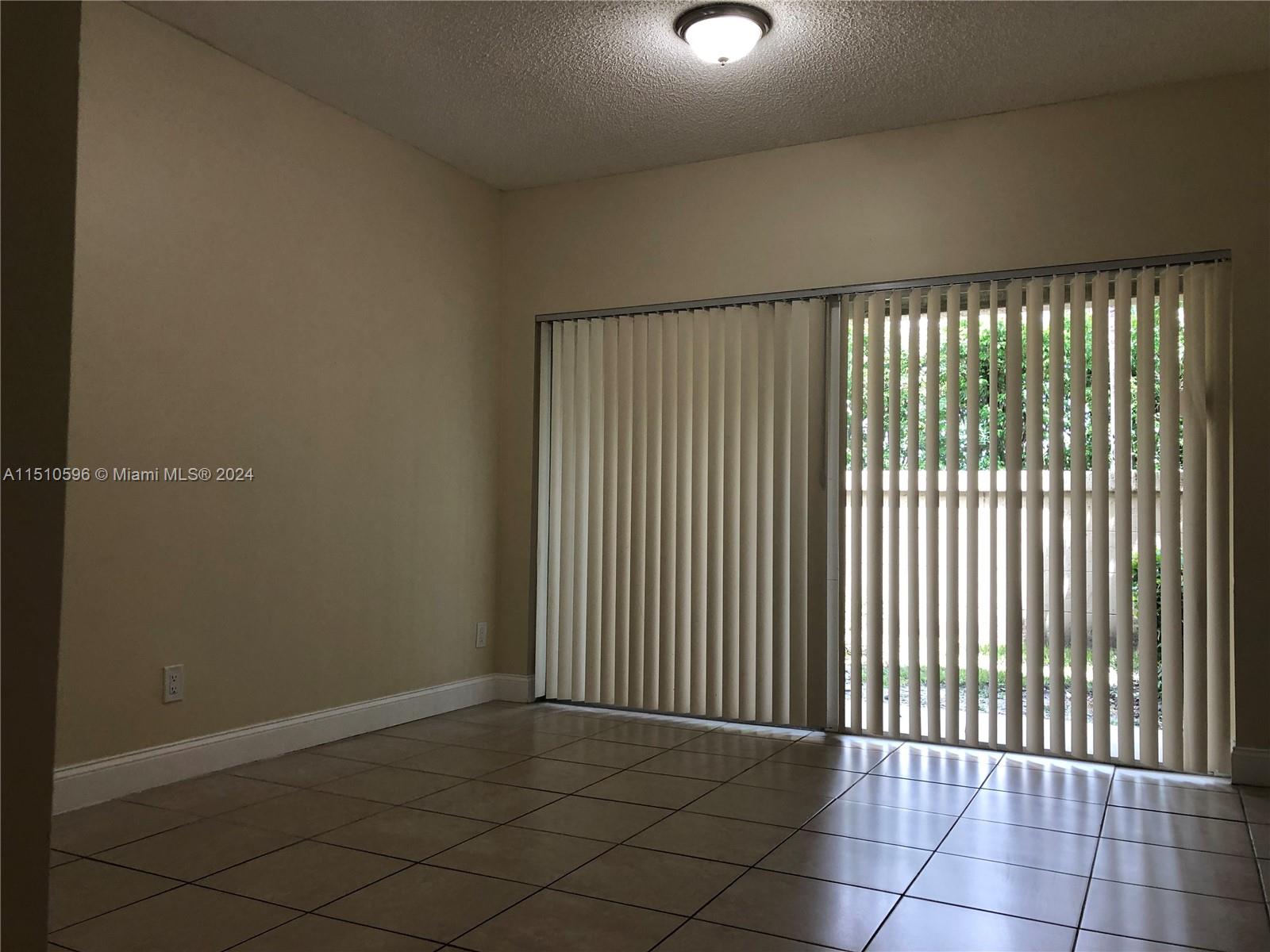 Pembroke Pines, FL, 33025 United States, 2 Bedrooms Bedrooms, ,2 BathroomsBathrooms,Residential,For Sale,A11510596