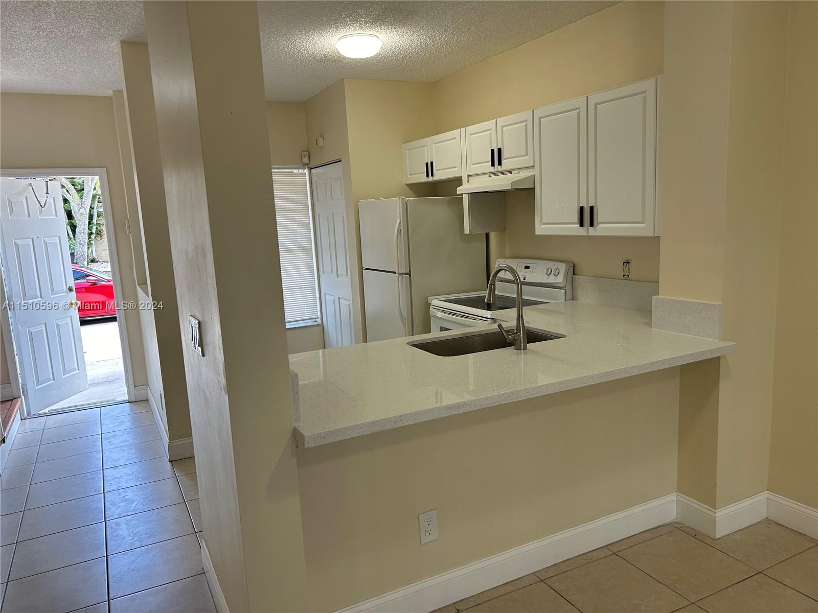 Pembroke Pines, FL, 33025 United States, 2 Bedrooms Bedrooms, ,2 BathroomsBathrooms,Residential,For Sale,A11510596