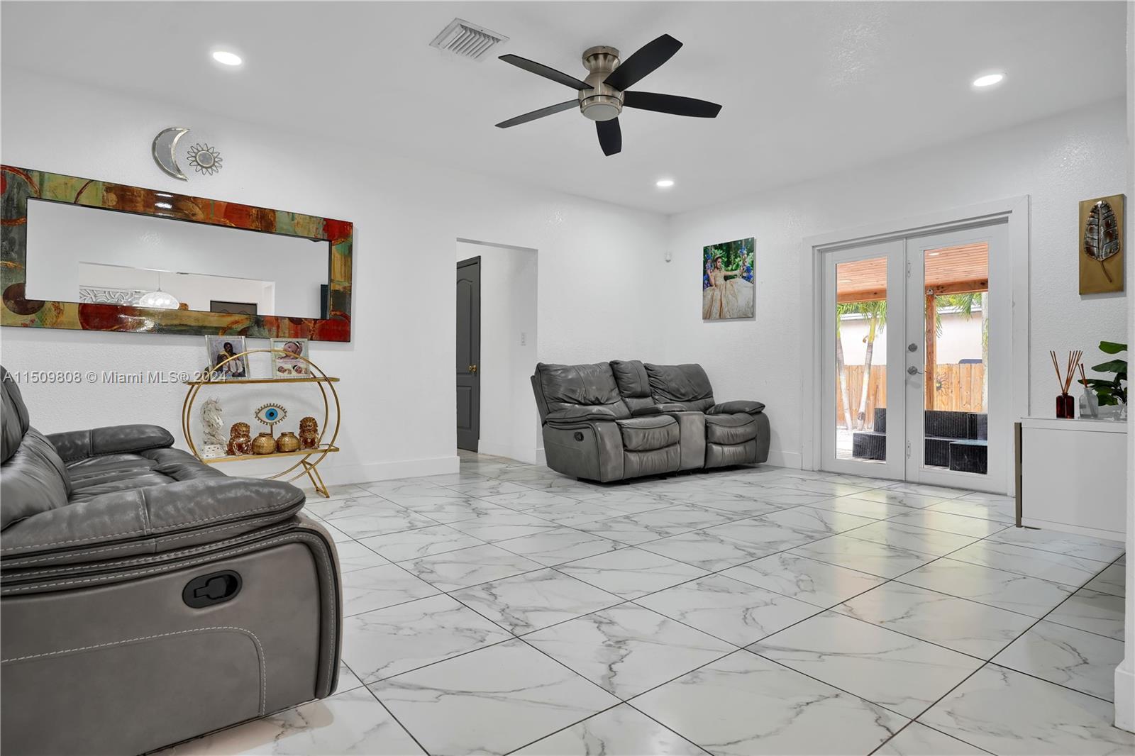 1044 NW 6th Ave, Homestead, Florida 33030, 3 Bedrooms Bedrooms, ,2 BathroomsBathrooms,Residential,For Sale,1044 NW 6th Ave,A11509808