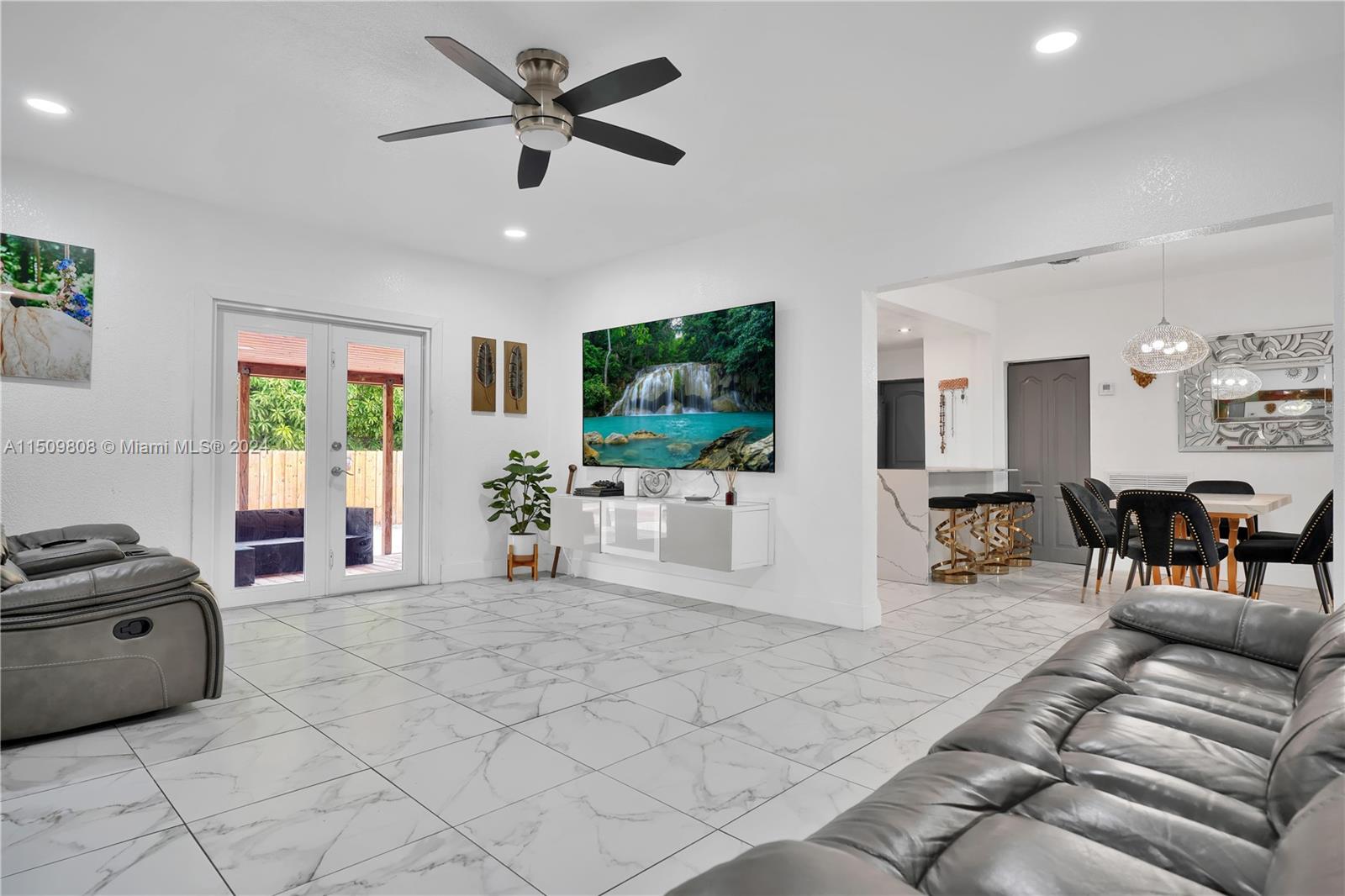 1044 NW 6th Ave, Homestead, Florida 33030, 3 Bedrooms Bedrooms, ,2 BathroomsBathrooms,Residential,For Sale,1044 NW 6th Ave,A11509808