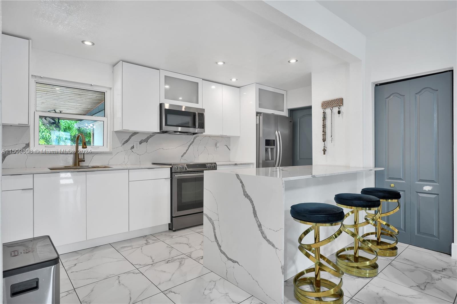 1044 NW 6th Ave, Homestead, Florida 33030, 3 Bedrooms Bedrooms, ,2 BathroomsBathrooms,Residential,For Sale,1044 NW 6th Ave,A11509808