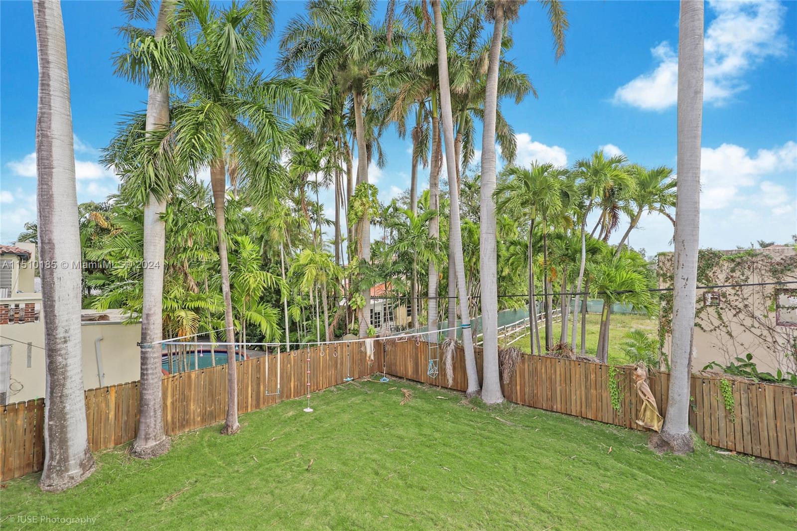 5845 Bay Rd, Miami Beach, FL, 33140 United States, 4 Bedrooms Bedrooms, ,3 BathroomsBathrooms,Residential,For Sale,Bay Rd,A11510185