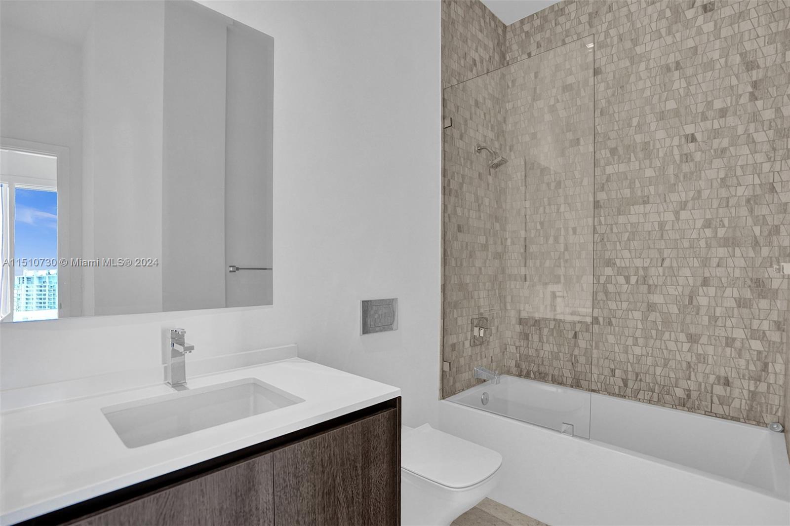 88 7th St, Miami, FL, 33130 United States, 4 Bedrooms Bedrooms, ,4 BathroomsBathrooms,Residential,For Sale,7th St,A11510730