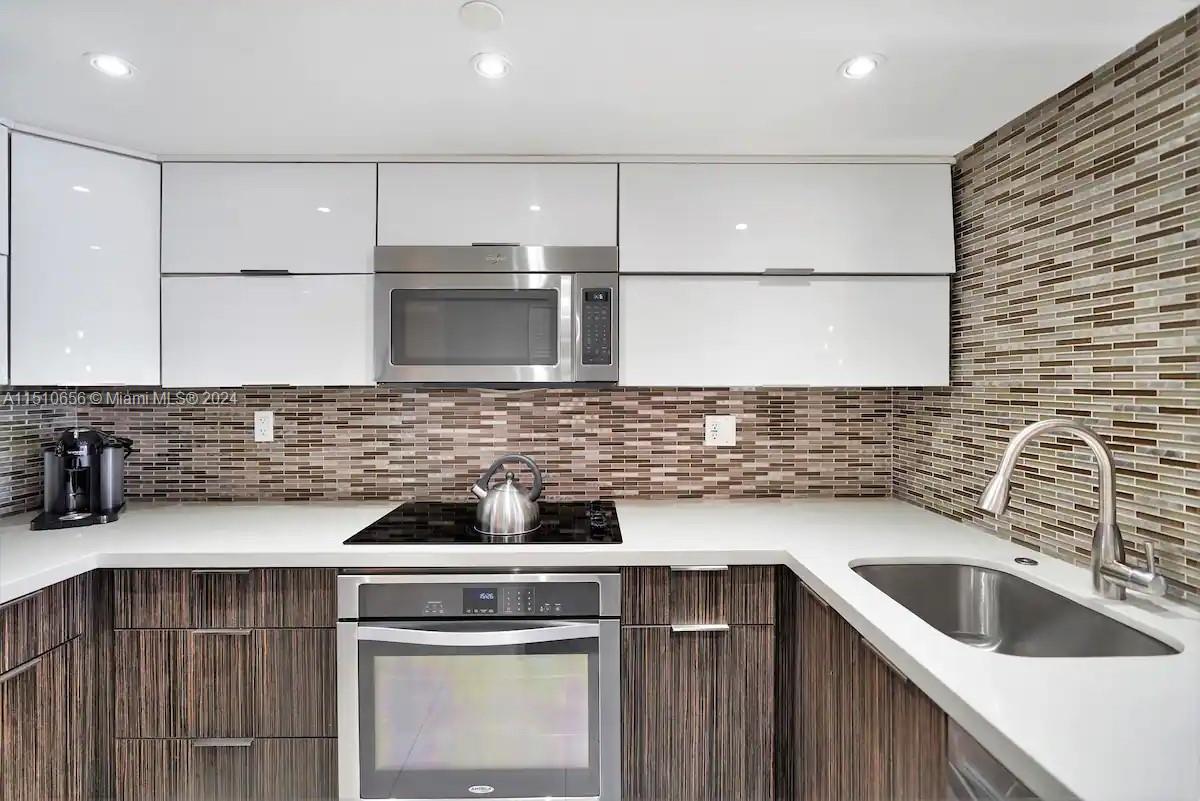 1717 N Bayshore Dr A-3442, Miami, Florida 33132, 1 Bedroom Bedrooms, ,1 BathroomBathrooms,Residentiallease,For Rent,1717 N Bayshore Dr A-3442,A11510656