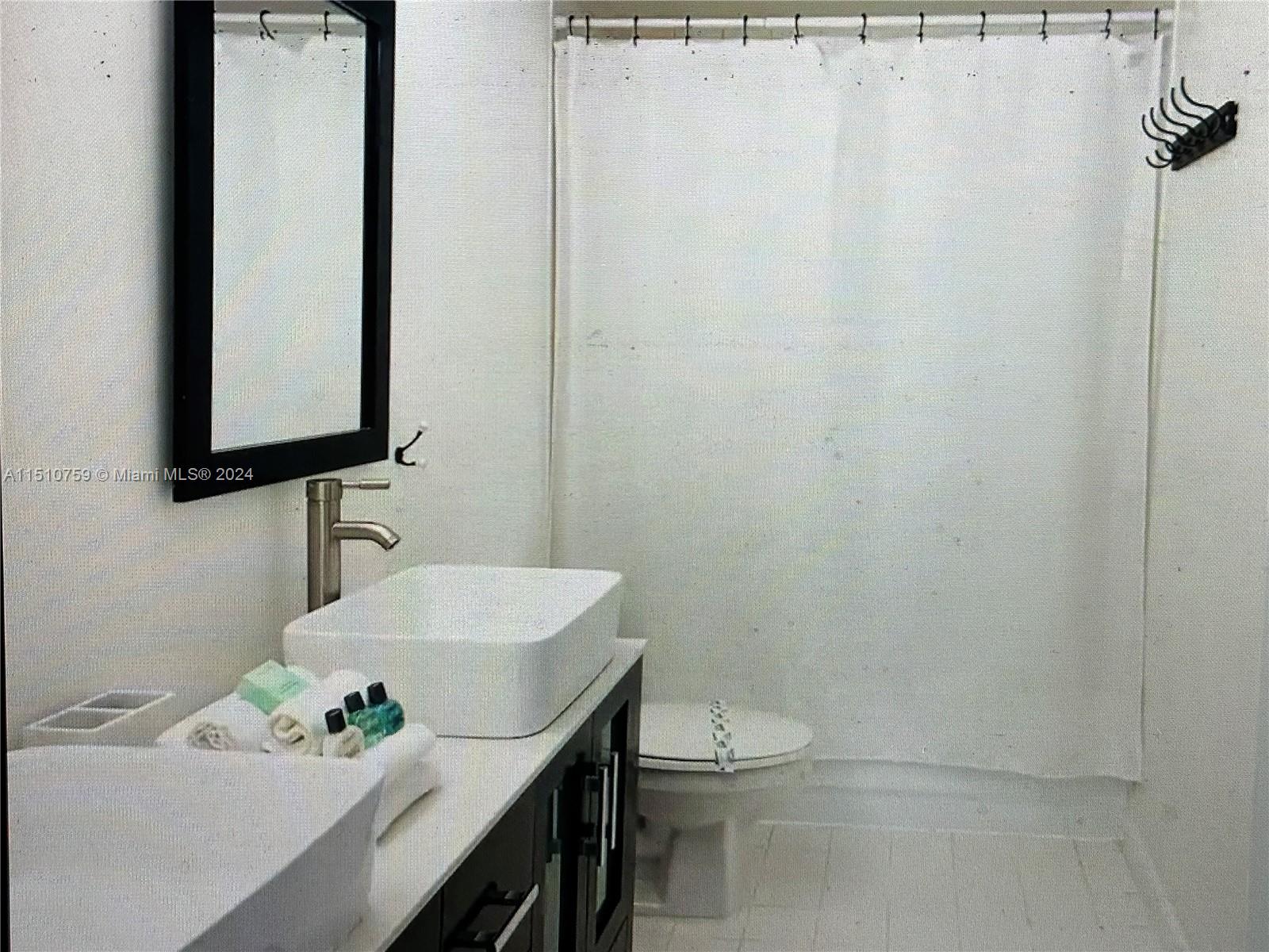 19877 Country Club Dr, Aventura, FL, 33180 United States, 1 Bedroom Bedrooms, ,1 BathroomBathrooms,Residential,For Sale,Country Club Dr,A11510759